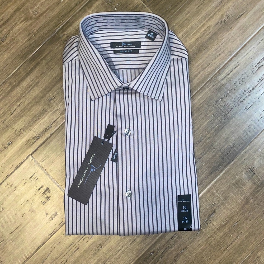 Men’s Marc Anthony long sleeve dress shirt